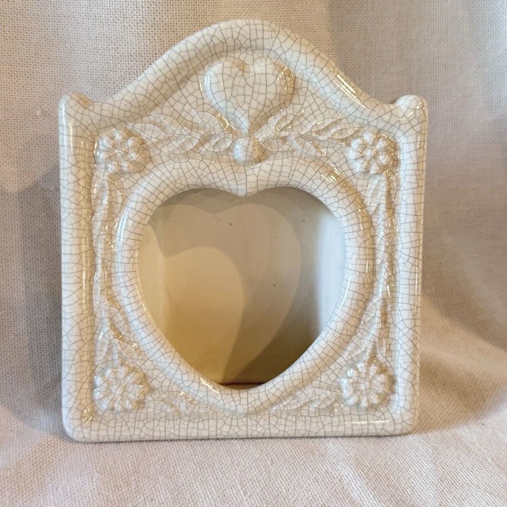 VTG Ceramic Heart Shaped Picture Frame Crackled Floral‎ Wedding Cottage Decor